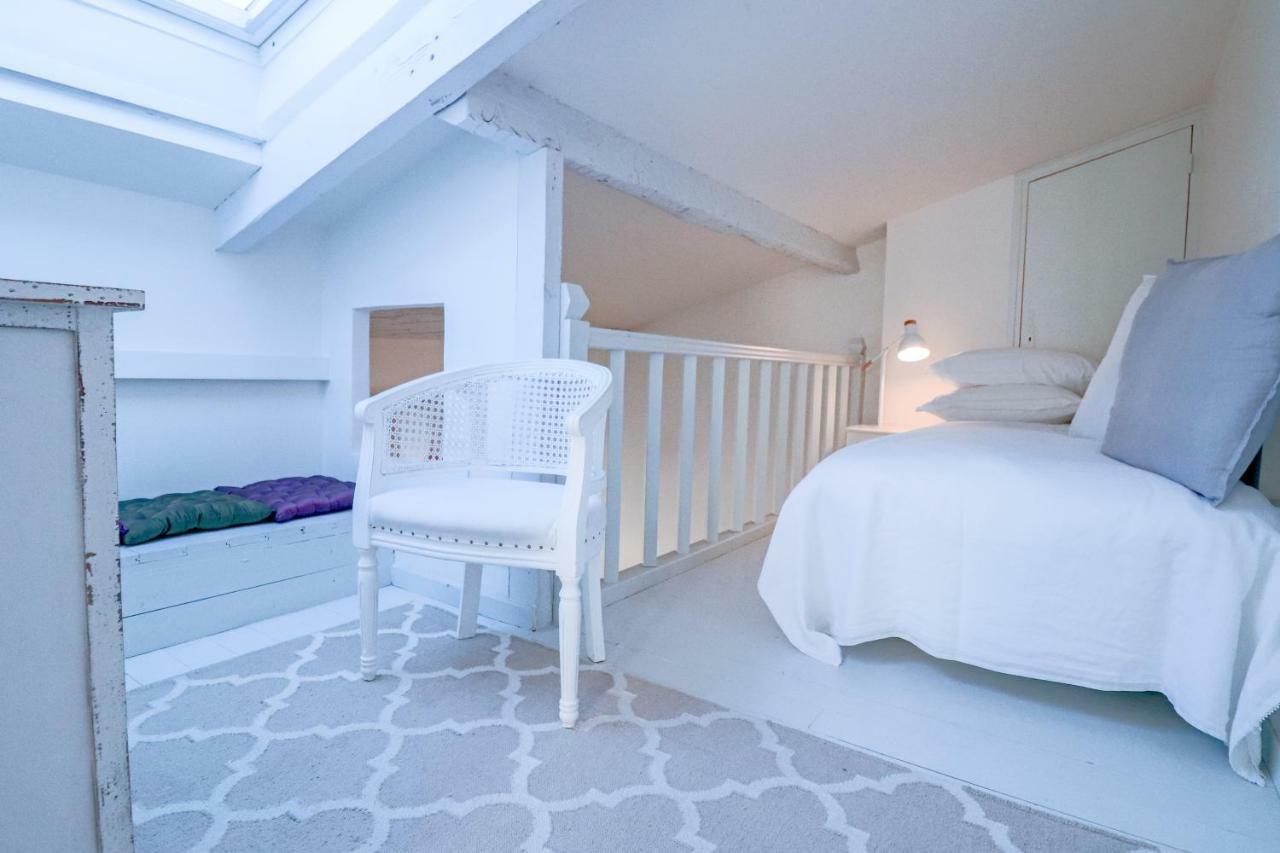 Appartamento Clt - Unique Duplex & Terrace On The Provencal Market *